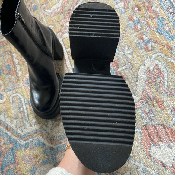 Steve Madden Sawyer Black Patent Leather Platform Ankle Boots size 6 - Picture 10 of 12